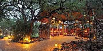 taleni-etosha-restaurant